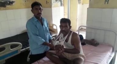 बदायूं: दबिहारी गांव में चाचा ने बेटे के साथ मिलकर भतीजे को लाठी-डंडों से पीट-पीटकर किया घायल, जिला अस्पताल में कराया भर्ती