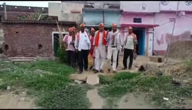 करपी: भाजपा नेताओं ने रोहाई गांव में चलाया घर घर जनसंपर्क अभियान