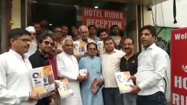 हरिद्वार: खड़खड़ी में BJP विधायक मदन कौशिक ने चलाया महाजनसंपर्क अभियान, लोगों को बताई मोदी सरकार की उपलब्धियां