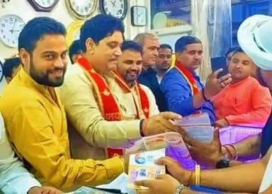 गाज़ियाबाद: मोदी सरकार के 9 वर्ष पूरे होने पर शालीमार गार्डन में विधायक सुनील शर्मा ने लोगों को दी सरकार की उपलब्धियों की जानकारी