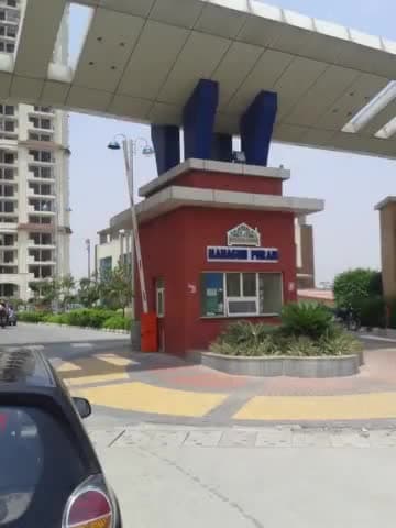 गाज़ियाबाद: महागुनपुरम सोसाइटी में 20 घंटे से अधिक बिजली गुल रहने से हजारों लोग हुए परेशान, विद्युत विभाग के अधिकारियों से की शिकायत