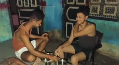 कटिहार: वार्ड संख्या 8 में बिजली की लचर व्यवस्था से उपभोक्ता परेशान, अधिकारी नहीं उठाते फोन