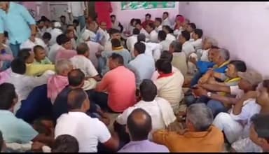 करपी: इमामगंज बाजार में राष्ट्रीय युवा लोक जनता दल के तत्वाधान में युवा चेतना परिचर्चा का हुआ आयोजन