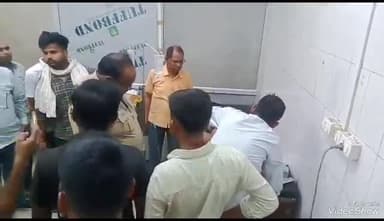 सुल्तानपुर: निगोलिया गांव के पास बाइक सवार को जीप ने मारी टक्कर, घायल बाइक सवार को मेडिकल कॉलेज से ट्रामा सेंटर लखनऊ किया गया रेफर