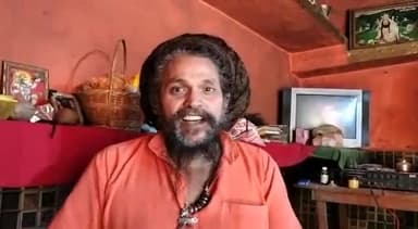 देवाल: थराली बेतालेश्वर मंदिर के महंत रजनीशानंद गिरि ने बताया कि विश्व शांति के लिए रामकथा, देवी भागवत, का आयोजन हो रहा