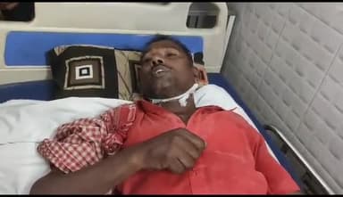 समस्तीपुर जितवारपुर में सड़क पर मकान का छज्जी ढा़लने का विरोध कर रहे भाकपा माले जिला कमिटी सदस्य राजकुमार चौधरी पर अपराधियों ने पिस्टल के बट से हमलाकर सर फारकर लहुलहान कर देने का मामला प्रकाश में आया है सदर अस्पताल समस्तीपुर में भर्ती।