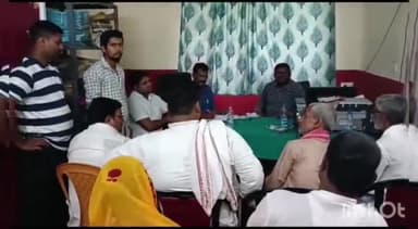 मधवापुर: प्रखंड मुख्यालय मधवापुर स्थित सीएचसी में प्रखंड रोगी कल्याण समिति की हुई बैठक, विभिन्न मुद्दों पर हुई चर्चा