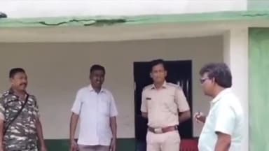 बाघमारा/कतरास: मैगजीन एरिया मालकेरा स्थित नया प्राथमिक विद्यालय का दरवाजा उखाड़कर चोर हुए फरार, जांच में जुटी पुलिस