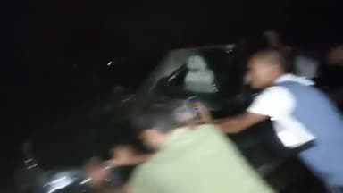 गोड्डा: रामपुर पुल के पास बड़े वाहन ने स्कॉर्पियो वाहन को मारी टक्कर, स्कॉर्पियो वाहन हुआ क्षतिग्रस्त