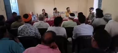 टीकमगढ़: टीकमगढ़ पुलिस द्वारा ईद उल अजहा त्यौहार को दृष्टिगत रखते हुए शांति समिति की बैठक की गई आयोजित