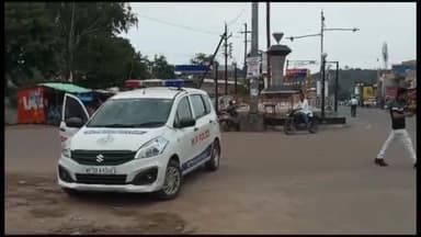 पन्ना: नेशनल हाईवे-39 के डायमंड चौक पर यात्री बस खड़ी करना अब पड़ेगा महंगा, यातायात सूबेदार संजय जादौन ने दी समझाइश व चेतावनी