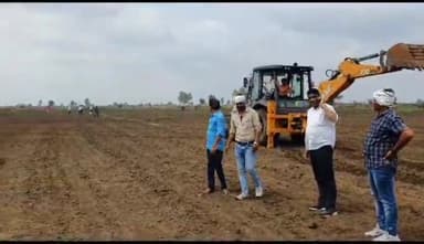 शाहबाद: निवाड़ी खटका में आयोजित महंगाई राहत शिविर में आई शिकायत के बाद चारागाह भूमि से हटाया गया अतिक्रमण