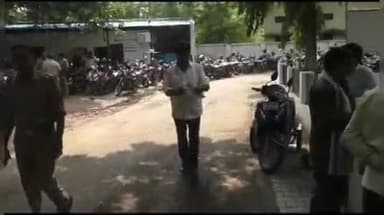 साइबर फ्रॉड का शिकार स्कूल प्रबंधक काट रहा है अधिकारियों के चक्कर, अपर पुलिस आयुक्त को दिया ज्ञापन