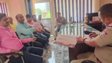 हरिद्वार: आगामी ईद को सकुशल संपन्न कराने हेतु थाना सिडकुल पुलिस ने थाना परिसर में सीएलजी मेंबर्स ग्राम प्रधानों के साथ की बैठक