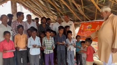 फलौदी: भारत विकास परिषद बाप के संस्थापक सूरज प्रकाश की जयंती पर जेतडा़सर गांव में छात्र-छात्राओं को वितरित की गई शिक्षण सामग्री