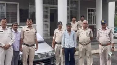 रायसेन: देवनगर पुलिस ने मारुति ऑल्टो कार सहित 5 किलो 5 ग्राम अवैध गांजा ज़ब्त कर एक आरोपी को किया गिरफ्तार