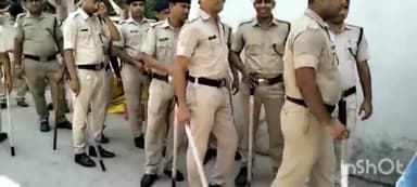 कटिहार: आरपीएफ के सीपीडीएस टीम ने कटिहार स्टेशन के पास चोरी के मोबाइल के साथ 3 चोरों को किया गिरफ्तार