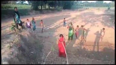 इकौना: दिननामगढ़ गोसाई पुरवा में आजकल निकलने से मचा हड़कंप