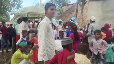 नानपारा: विश्वनाथ गांव की ईदगाह पर लोगों ने नमाज अदा कर मनाया बकरा ईद का त्यौहार