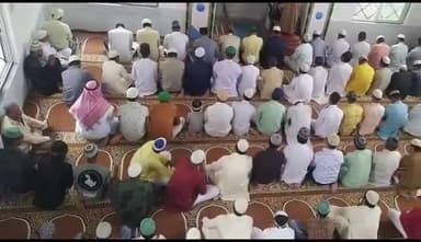 सुनेल: मुस्लिम समाज ने सुनेल कस्बे में ईद उल अजहा का पर्व हर्षोल्लास के साथ मनाया