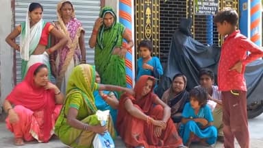 कन्नौज: भुनियापुर गांव में मिले शव के मामले में परिजनों ने आरोपी पर केस दर्ज करने की मांग की, मंत्री के कार्यालय पर पहुंचे परिजन