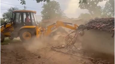 सरई: मोरवा में 4 साल की बच्ची से दुष्कर्म, असहनीय पीड़ा से रोती रही मासूम आरोपी को मारते हुए लोगों ने पुलिस के हवाले किया