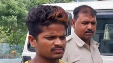 बरौनी: बरौनी थाना अंतर्गत ब्लॉक चौक के समीप शराब पीकर उत्पात मचा रहे एक युवक को पुलिस ने किया गिरफ्तार