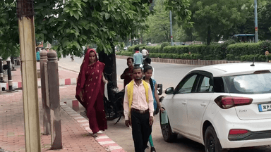 सिंगरौली: सड़क हादसे में पति की मौत के बाद पत्नी को ससुरालियों ने घर से निकाला, भलुगढ गांव निवासी महिला ने SP से लगाई गुहार