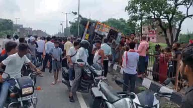 गोपालगंज: सासामुसा NH-27 पर अनियंत्रित ट्रक ने बाइक सवार दो लोगों को कुचला, गंभीर रूप से घायल दोनों लोग सदर अस्पताल में भर्ती