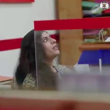 बूदौर:- वीडियो जरूर देखें यह मस्कुराहट है या मजबूती इसलिए मिलकर रहे यही परमार्थ भगवान की सेवा औऱ यज्ञ होता है,,,,,✍️ subscribe me 🙏
#bageshwardhamsarkar #sonusharma
#drkumarvishwas