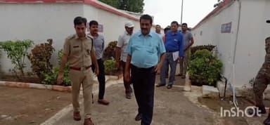 टीकमगढ़: टीकमगढ़ जिला जेल का कलेक्टर और पुलिस अधीक्षक ने किया निरीक्षण