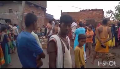 करपी: मुंगीला गांव में मृतक का शव पहुंचते ही मचा कोहराम, सड़क दुर्घटना में युवक की हुई थी मौत