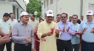 कन्नौज: शहर के पीएसएम कॉलेज में राज्यमंत्री असीम अरुण ने संचारी नियंत्रण अभियान की रैली को दिखाई हरी झंडी, अभियान की हुई शुरुआत