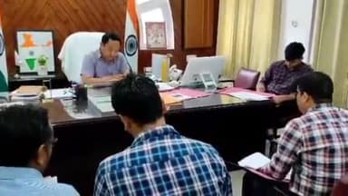 हरिद्वार: कलेक्ट्रेट सभागार में डीएम की अध्यक्षता में सिंगल यूज प्लास्टिक को प्रतिबंधित किए जाने के संबंध में बैठक का हुआ आयोजन