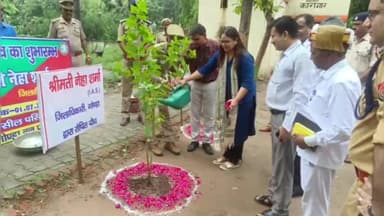 गोंडा: सदर तहसील कार्यालय परिसर में जिलाधिकारी नेहा शर्मा ने किया पौधारोपण, लोगों से की पौधे लगाने की अपील