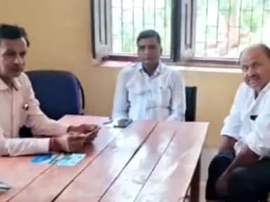 रामगढ़ चौक: ई-किसान भवन में किसानों के बीच लगभग 75% बीज का किया गया वितरण