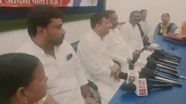 यूपी में डबल इंजन की सरकार चल रही है लेकिन मोदी और योगी के इंजन में झगड़ा हो गया है और इसके कारण दोनों इंजन फेल हो गए हैं। 

मोदी योगी के झगड़े का खामियाजा यूपी की जनता को भुगतना पड़ रहा है,