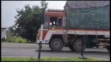 सिवनी: नगझर बायपास पर तेज रफ्तार कार डिवाइडर से टकराई, कार सवार 2 लोग हुए घायल