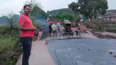 रायसेन: ग्राम अम्बाडी में पुरानी चौकी मार्ग के रिप्टे का निर्माण कार्य हुआ प्रारंभ, ग्रामीणों को मिलेगी राहत