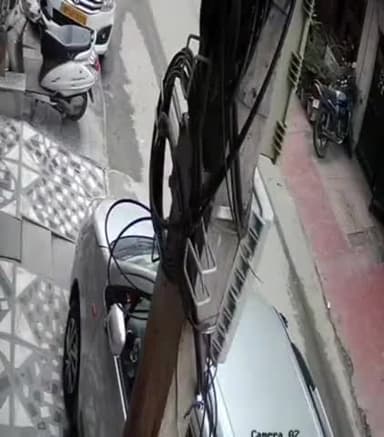 गाज़ियाबाद: इंदिरापुरम थाना क्षेत्र के वसुंधरा से साइकिल चोरी करते हुए एक एक चोर का वीडियो सोशल मीडिया पर हुआ वायरल