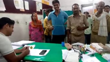 इटावा: BSNL के जेई ने सिविल लाइन थाने में पर्स खोने की शिकायत करने पहुंचे पर पुलिस कर्मी द्वारा अभद्रता करने का लगाया आरोप