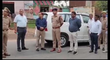 नौगावां सादात: डीएम और एसपी ने नौगावां कस्बे में कांवड़ यात्रा मार्ग का किया निरीक्षण, रूट डायवर्जन को लेकर दिए निर्देश