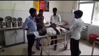 बदायूं: तिलिया खाता गांव में मेड़ के विवाद में एक बुजुर्ग को तीन लोगों ने लाठी डंडा मारकर घायल किया