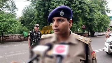 इटावा: इटावा पुलिस द्वारा ऑपरेशन चक्रव्यू के तहत 41 विवेचना का निस्तारण किया गया तो वहीं 40 वारंटी के विरुद्ध कार्रवाई की गई