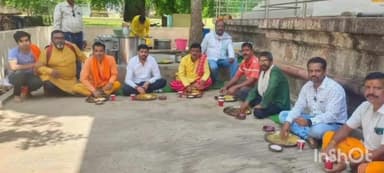 जगदलपुर: लक्ष्मी नारायण मंदिर में आयोजित व्यास पूजा और गुरु व्याख्यान में समिल्लित हुए पूर्व विधायक संतोष बाफना