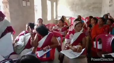 कलुआही: सीएचसी में प्रभारी की अध्यक्षता में आयुष्मान भारत को लेकर प्रभारी ने सभी आशाओं के साथ की बैठक, दिये आवश्यक निर्देश