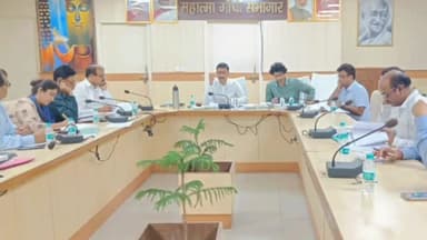 गाज़ियाबाद: DM की अध्यक्षता में कलेक्ट्रेट सभागार में हुई डूडा विभाग की शासी निकाय समीक्षा बैठक, ₹288000000 के निर्माण कार्य स्वीकृत