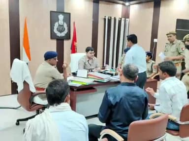 गोंडा: SP ने पुलिस कार्यालय में न्याय दिवस का किया आयोजन, शिकायतकर्ताओं से वार्ता कर 17 प्रकरणों का कराया गया निस्तारण