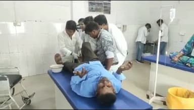 इटावा: उझियानी के पास दो बाइकों की भिड़ंत में एक व्यक्ति हुआ घायल, जिला अस्पताल में उपचार जारी