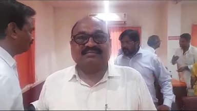 गुना नगर: गुना नगर पालिका में परिषद की हुई बैठक, बैठक के बाद सीएमओ ने मीडिया को दी जानकारी